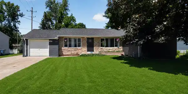 340 Lakeshore Drive