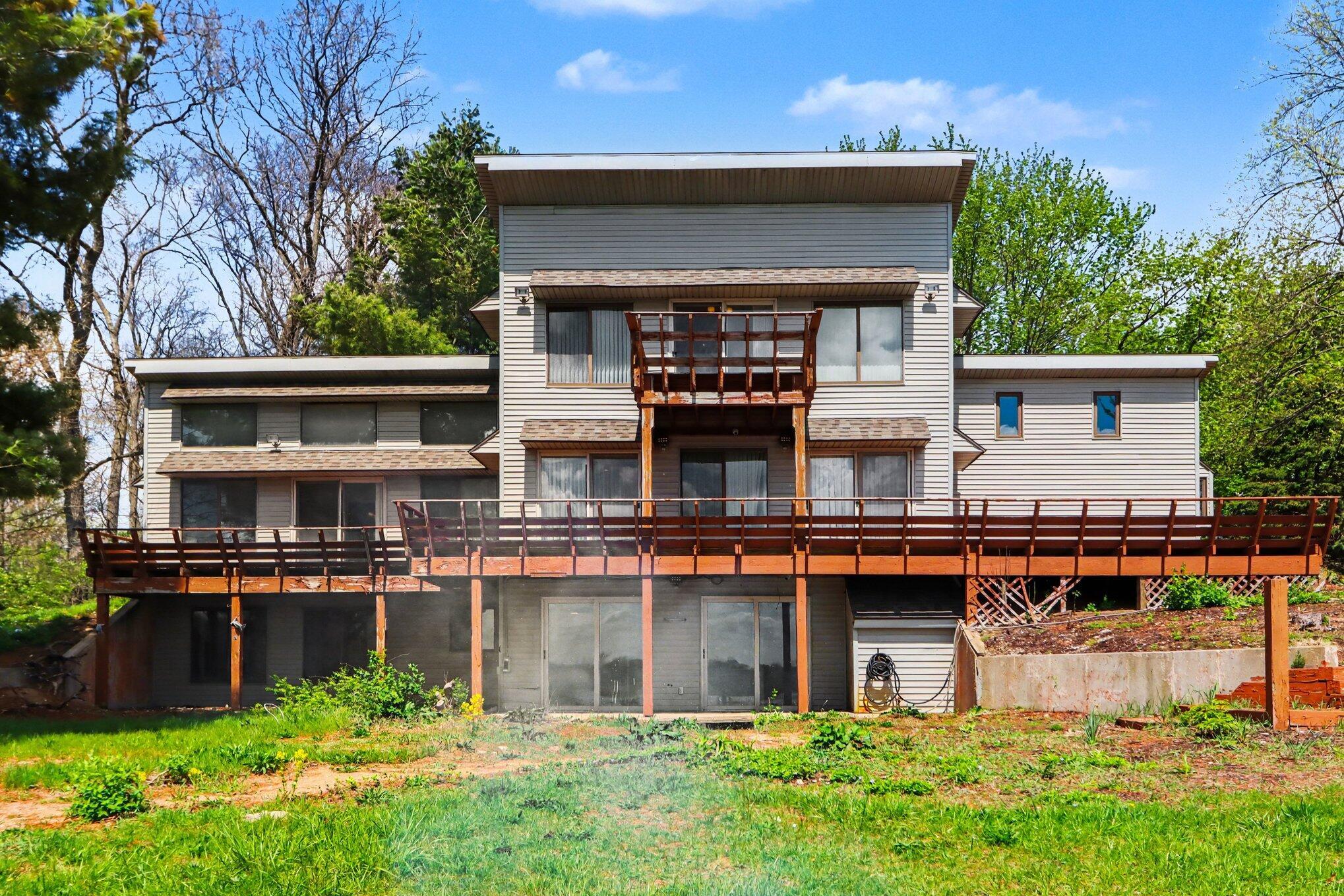 Image 2: Front of Home