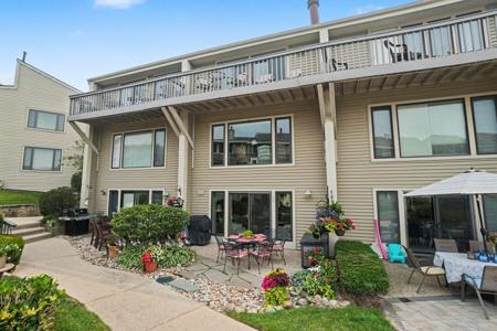 69 North Shore Drive