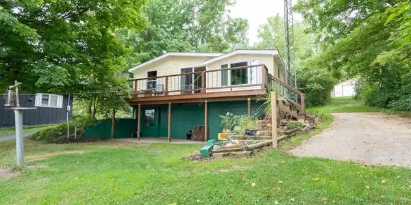 3683 Richardson Drive