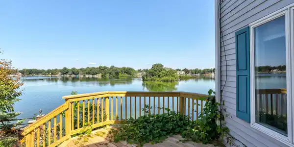 Image 3: 172-web-or-mls-567-breezy-bluff-st