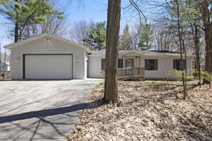 3488 N Lakeshore Drive