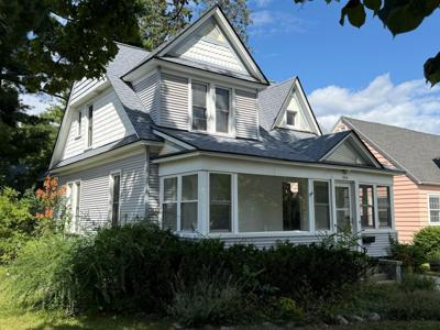 1024 W Front Street