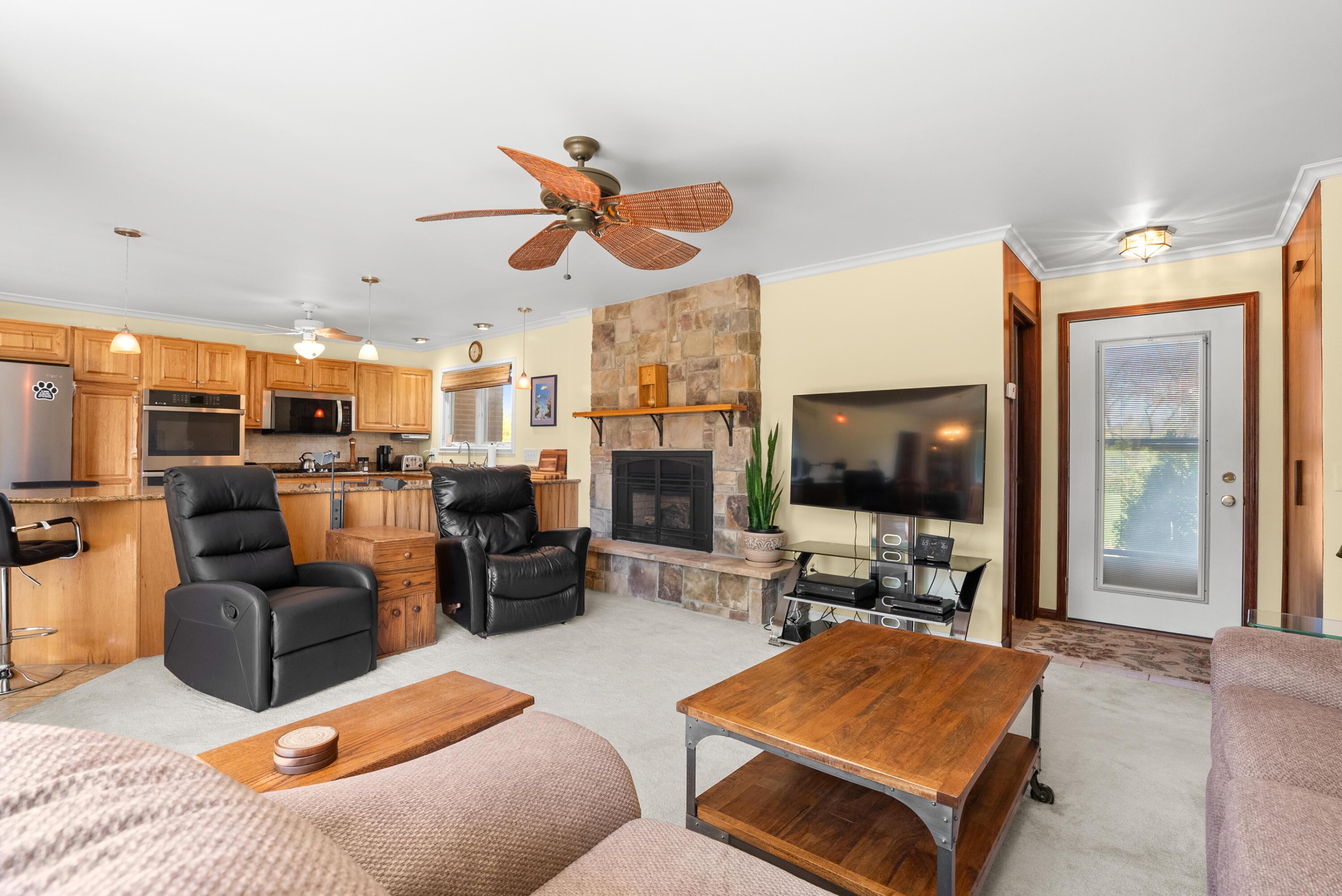 Image 4: Summit St 51545 Paw Paw 49079-7