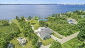 4695 N Lakeshore Drive