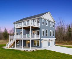 7343 Beachview Dr (102nd Ave)
