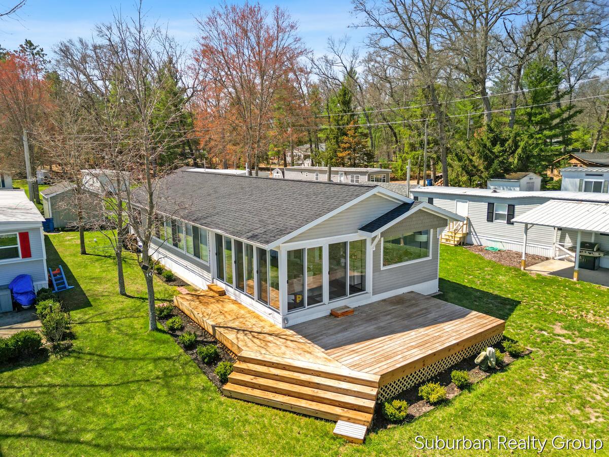 Image 1: 8224-W-Pine-Grove-Beach_202