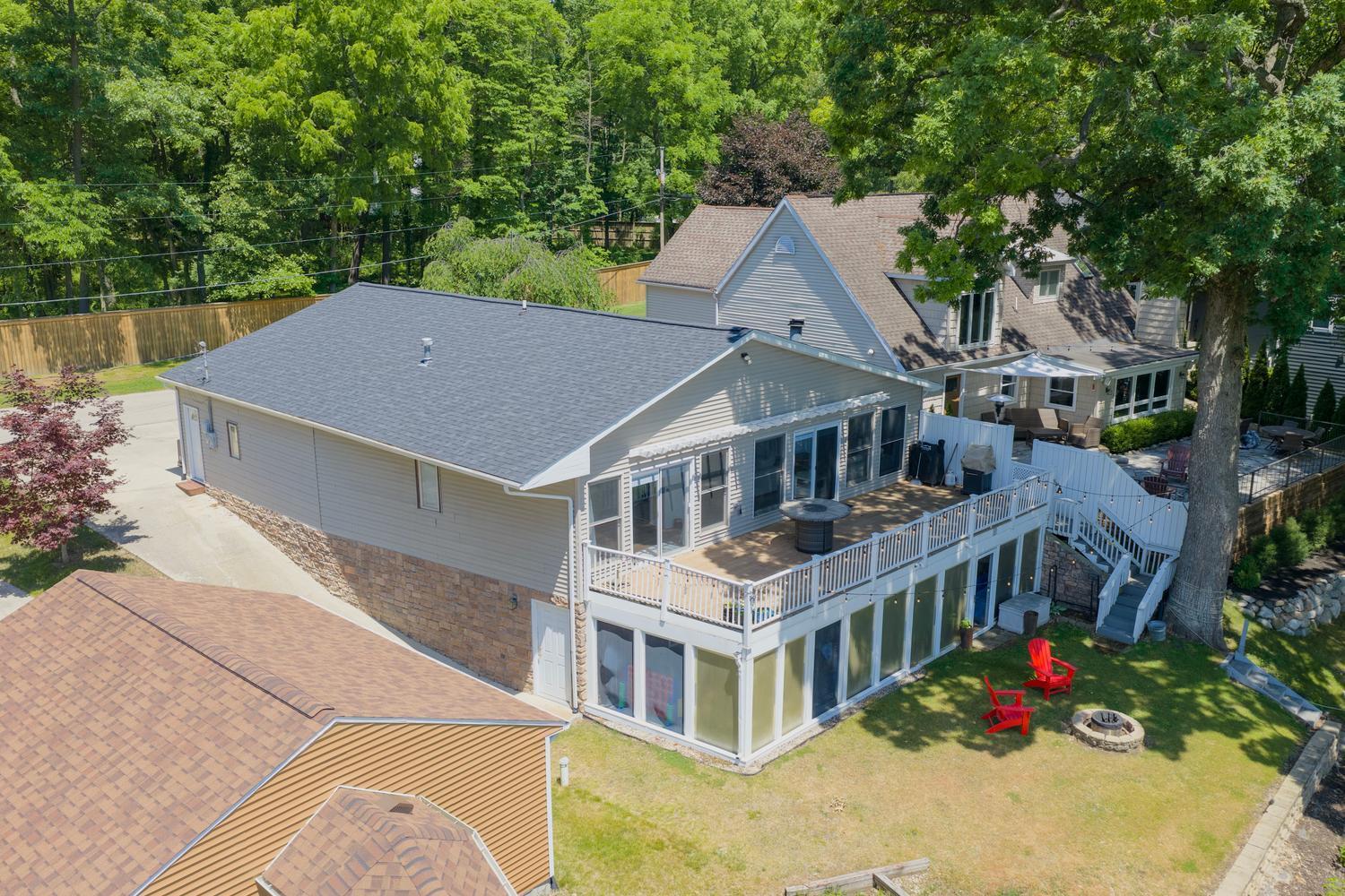 Image 2: 13233 Pleasant Dr Union MI-large-003-062