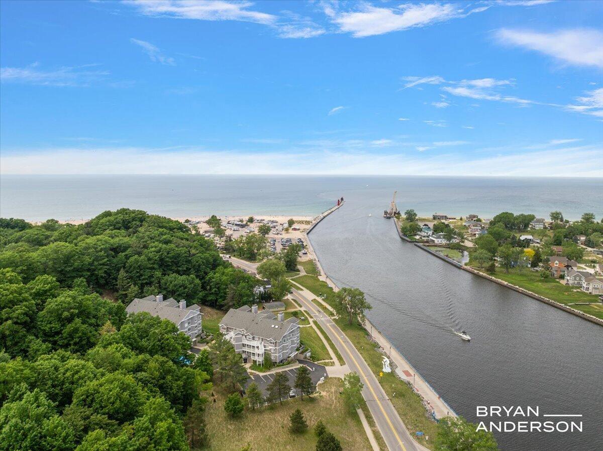 Image 2: 062-810 S Harbor Dr WM-12