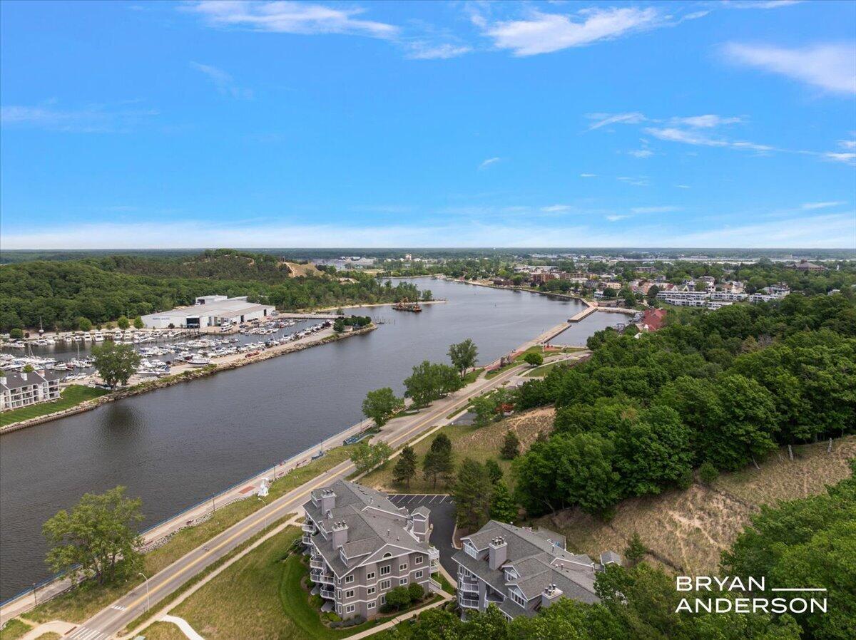 Image 4: 059-810 S Harbor Dr WM-9