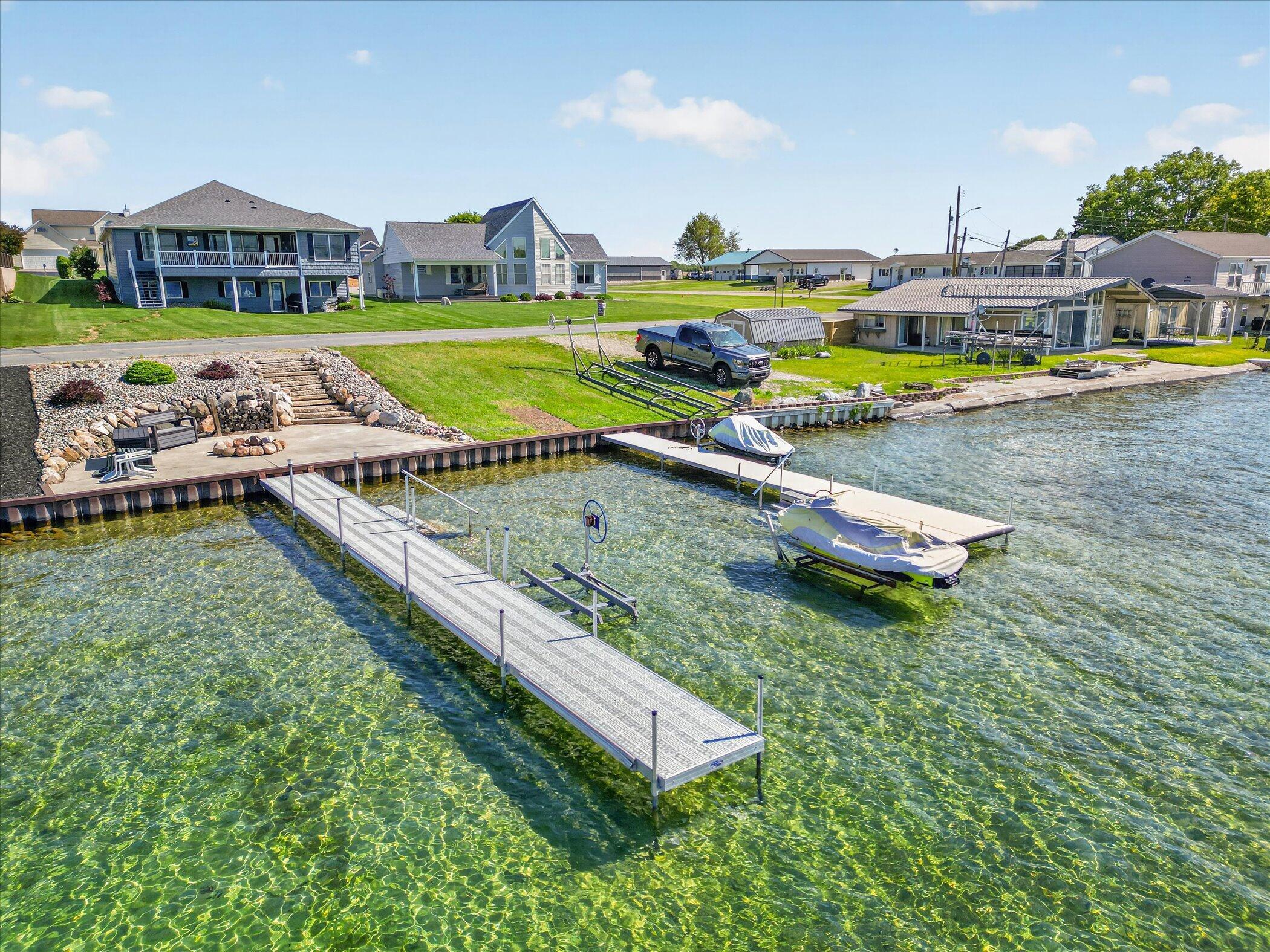 Image 2: 05-6642-Spinnaker-Rd-Crystal-MI-48818-Wi