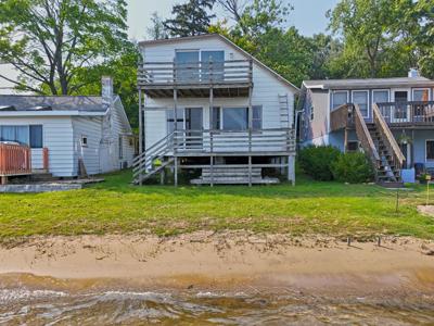 67003 Lakeshore Drive