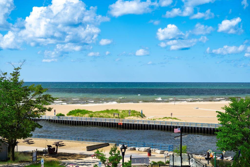 Image 4: Beach