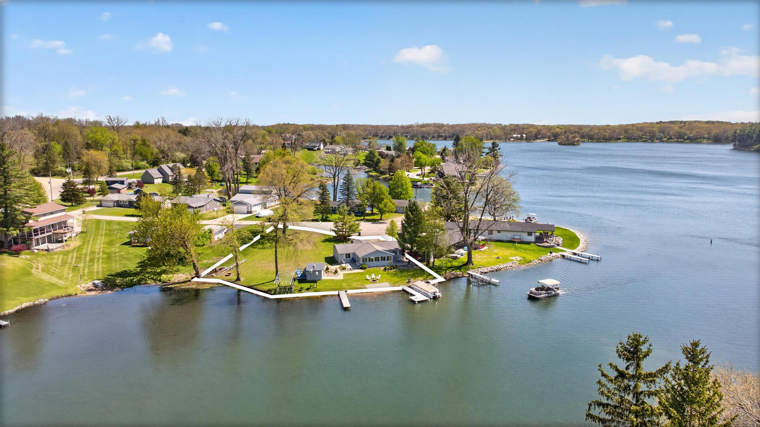 Image 1: 81_11640 cedar ct jerome mi - 00014