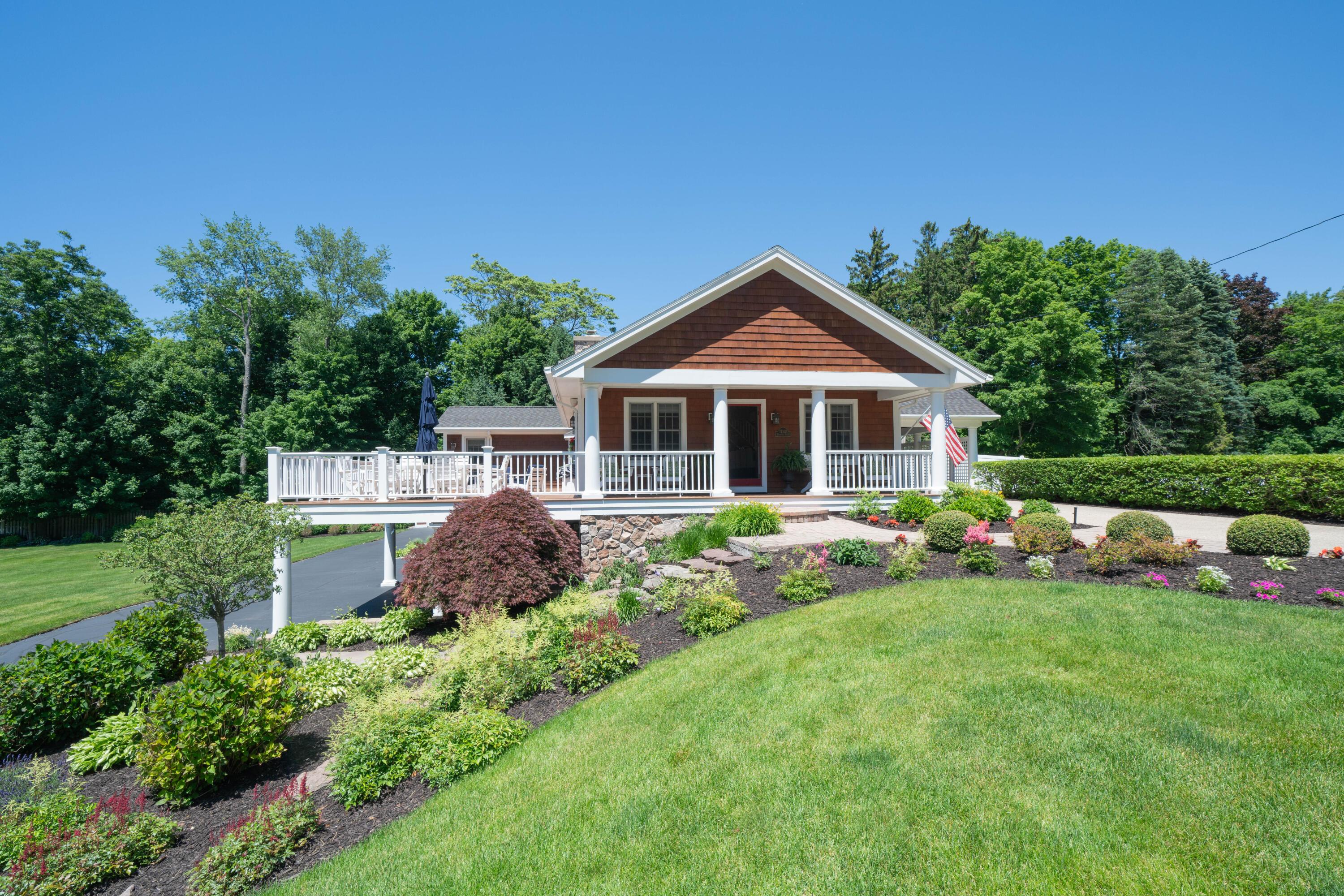Image 2: 77102_Marwood_Drive_16