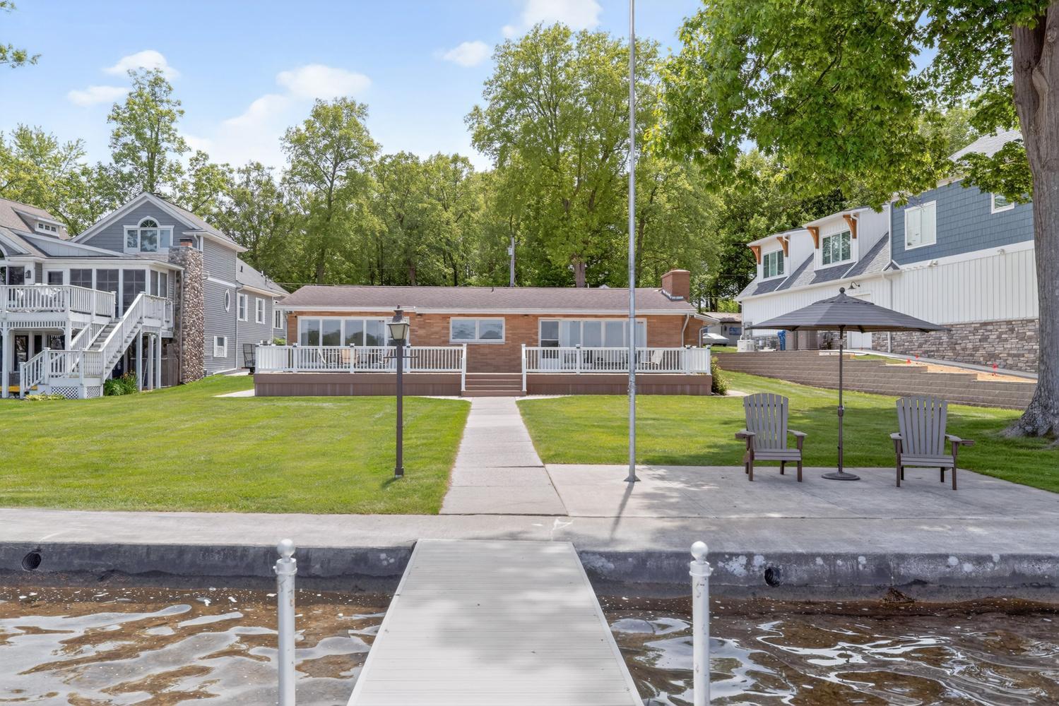 Image 3: 20518 Diamond Shores Dr-large-003-038-Al