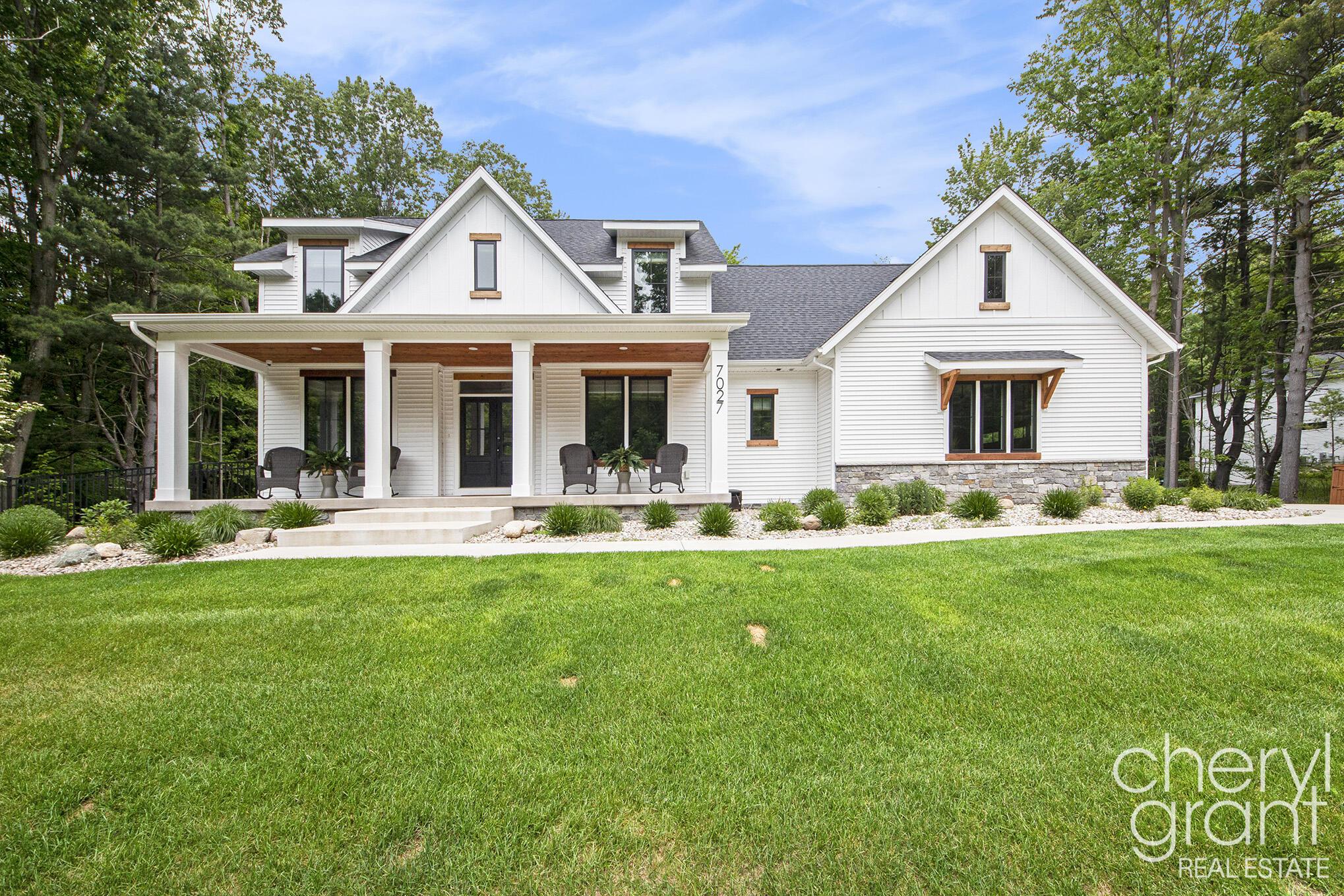 Image 1: Front of Home