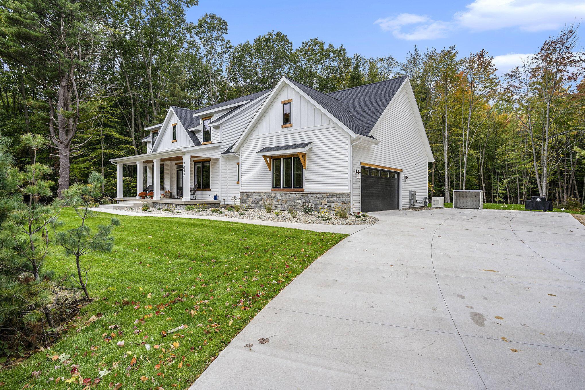 Image 2: Front of Home