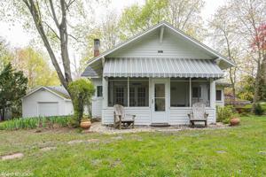 9263 Shady Lane