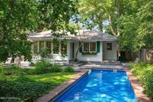 15486 Lakeshore Road