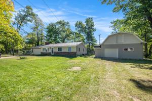 1024 Lakeview