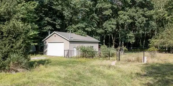 5700 Nestrom Road