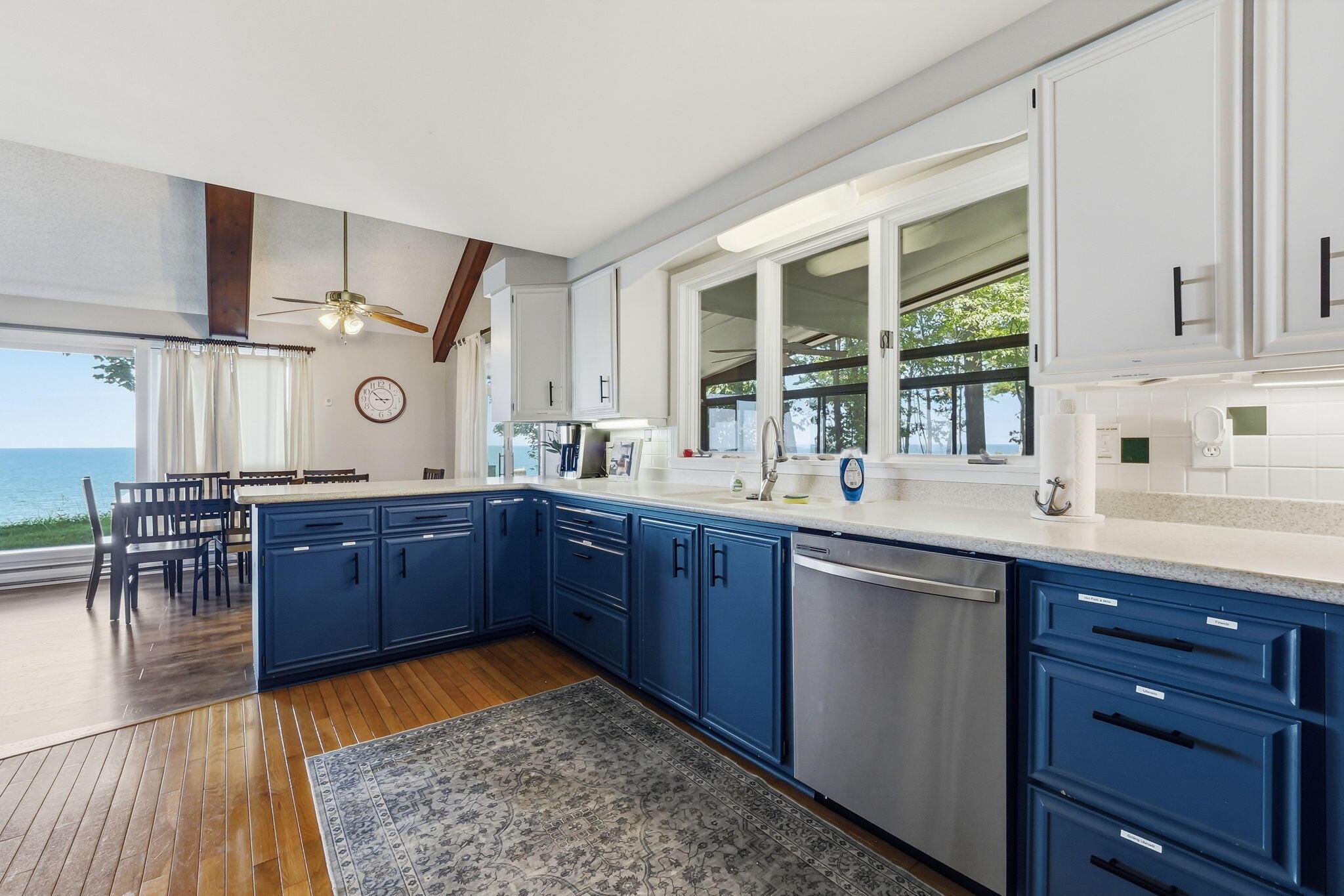 Image 4: 29-web-or-mls-R1010520