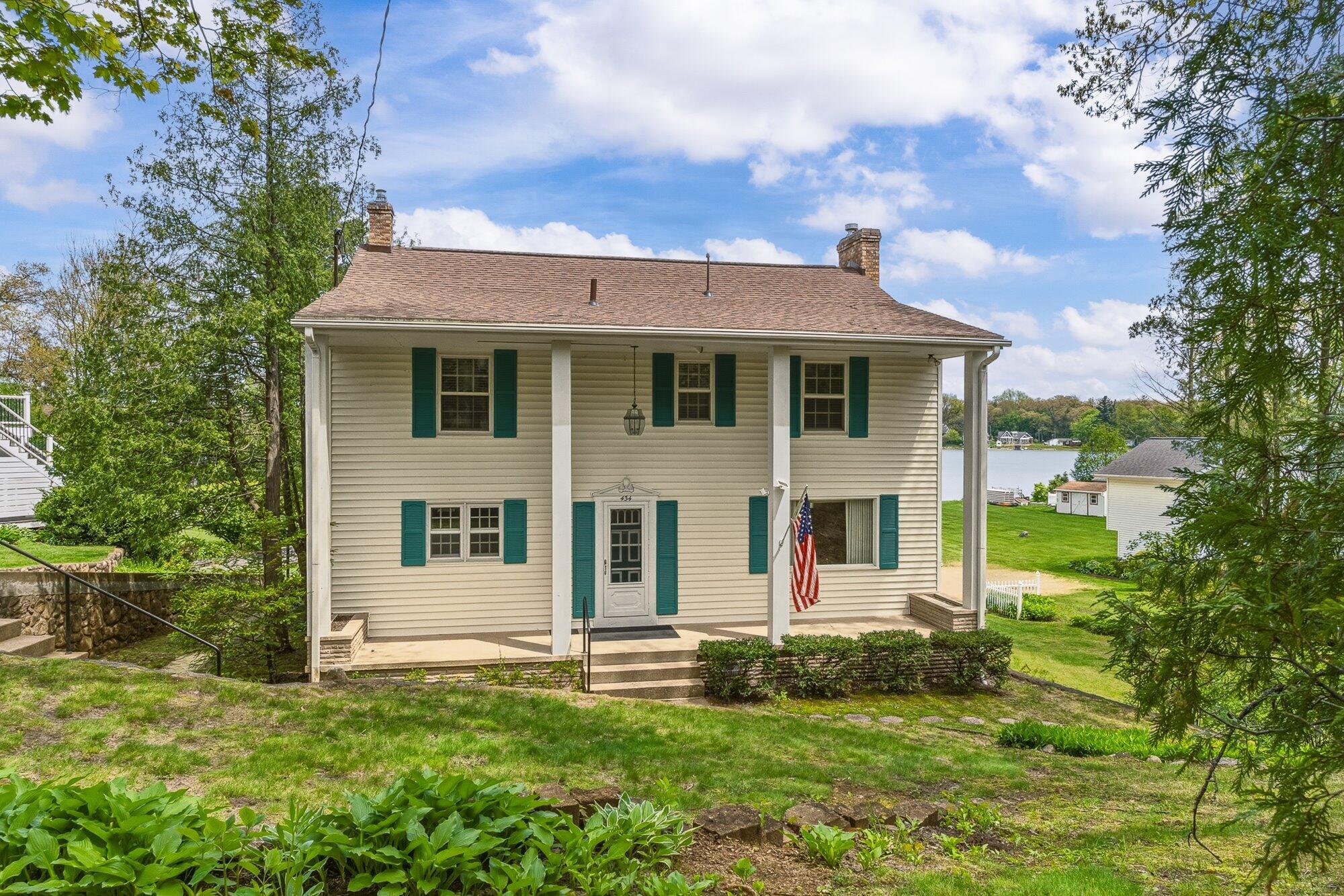 Image 2: 03-WM434wcrookedlake-47