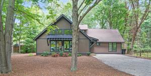 814 Golfview Drive
