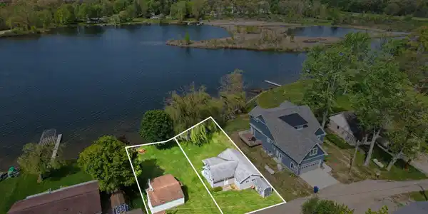 3070 Lake Drive