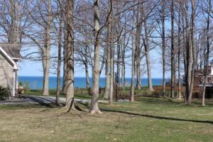 15 Bluffwood Drive