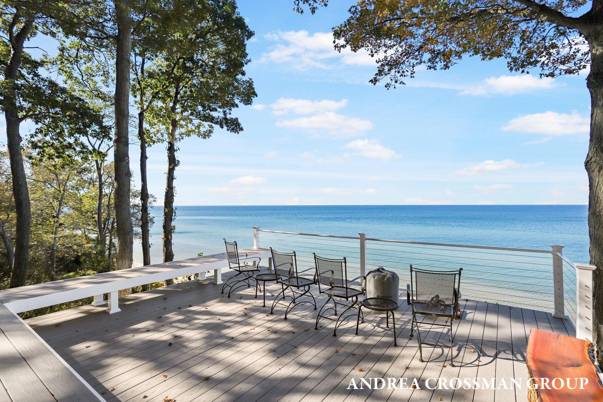 Image 3: 104-web-or-mls-9565-whispering-sands-dr