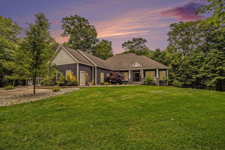 6160 Scenic Woods Circle N