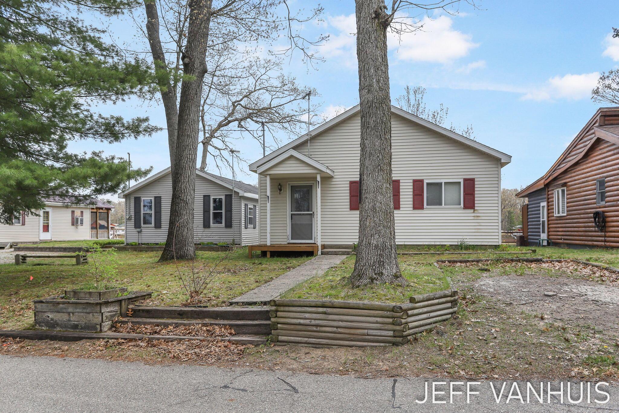 Image 2: 69-web-or-mls-10138-s-lakeside-ridge-rd