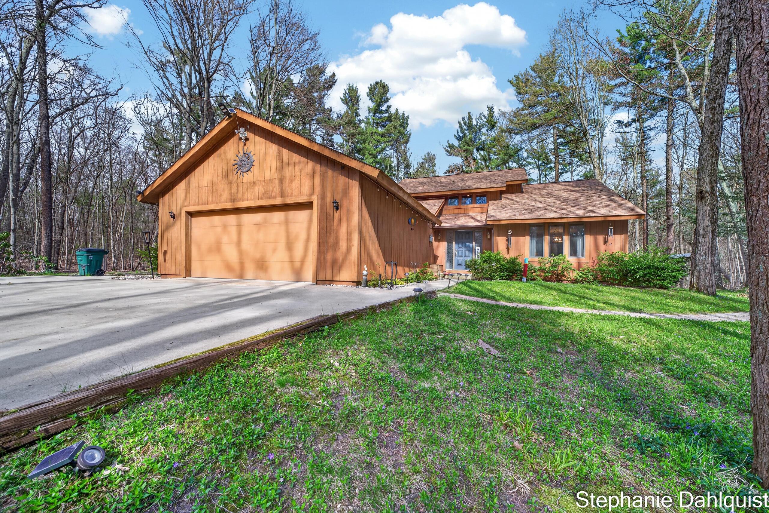 Image 1: 848 N Scenic Drive (Web Size) (5 of 66)