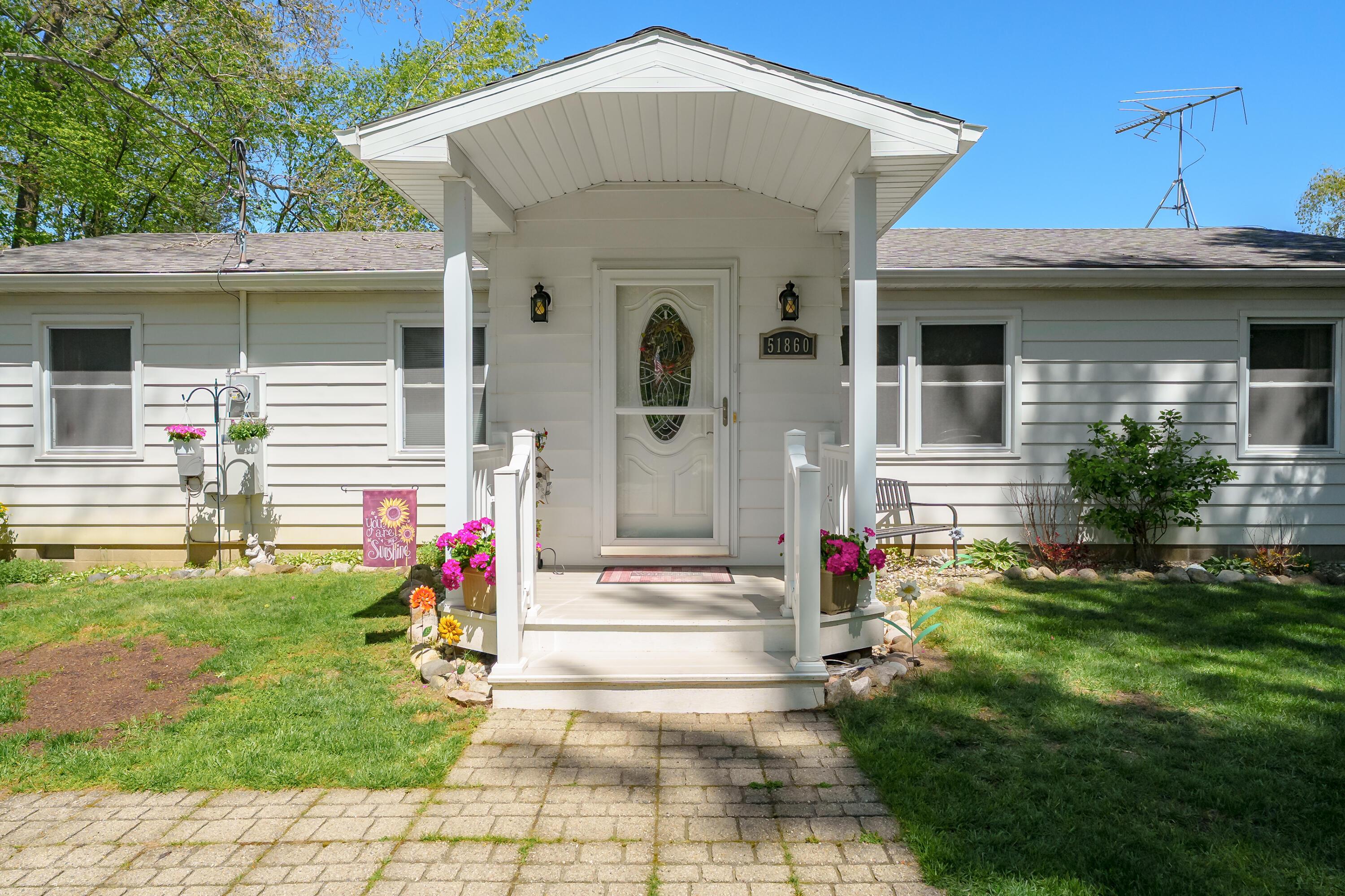 Image 3: CR 384 51860 Grand Junction 49056-25