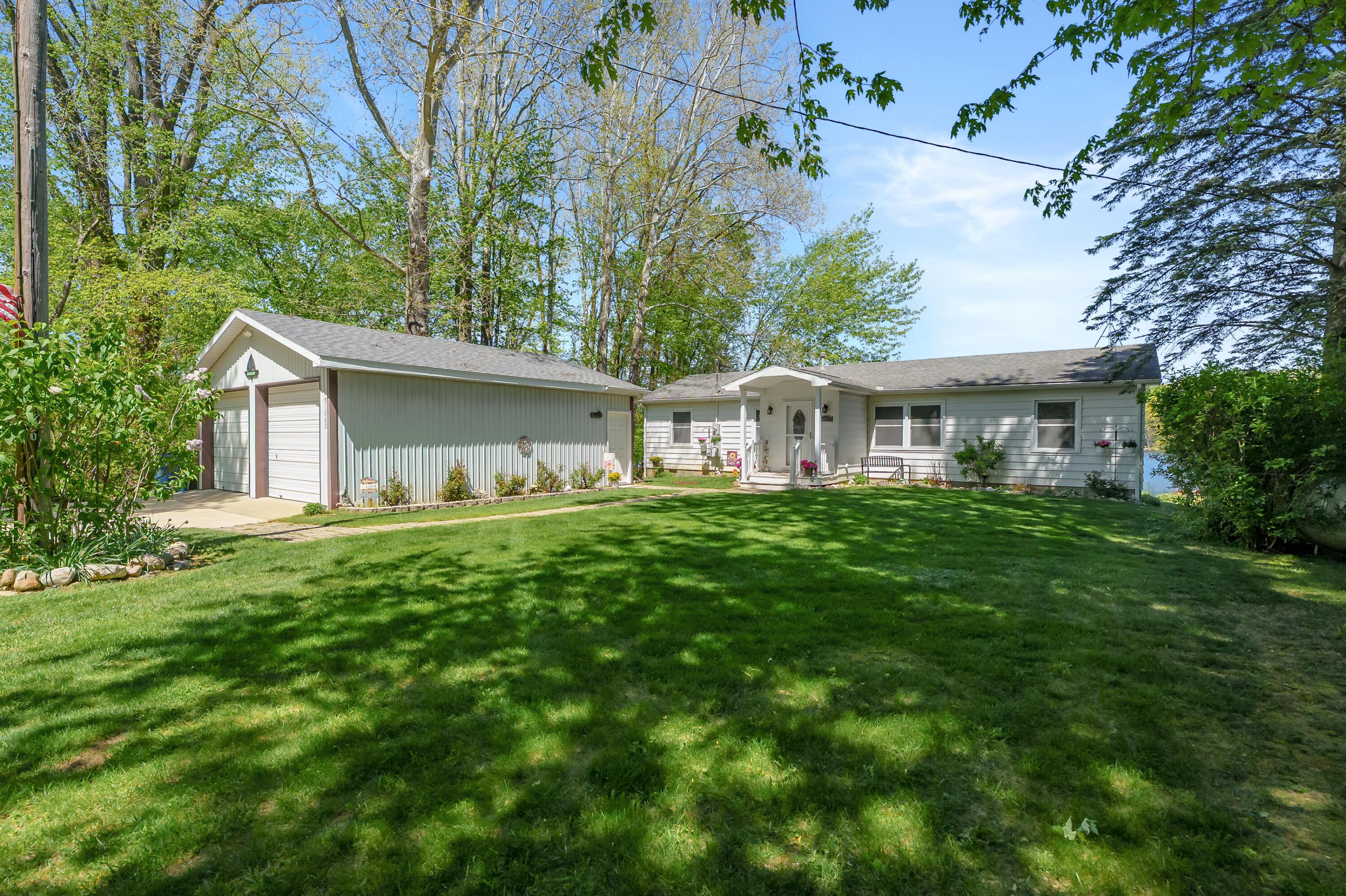 Image 4: CR 384 51860 Grand Junction 49056-26
