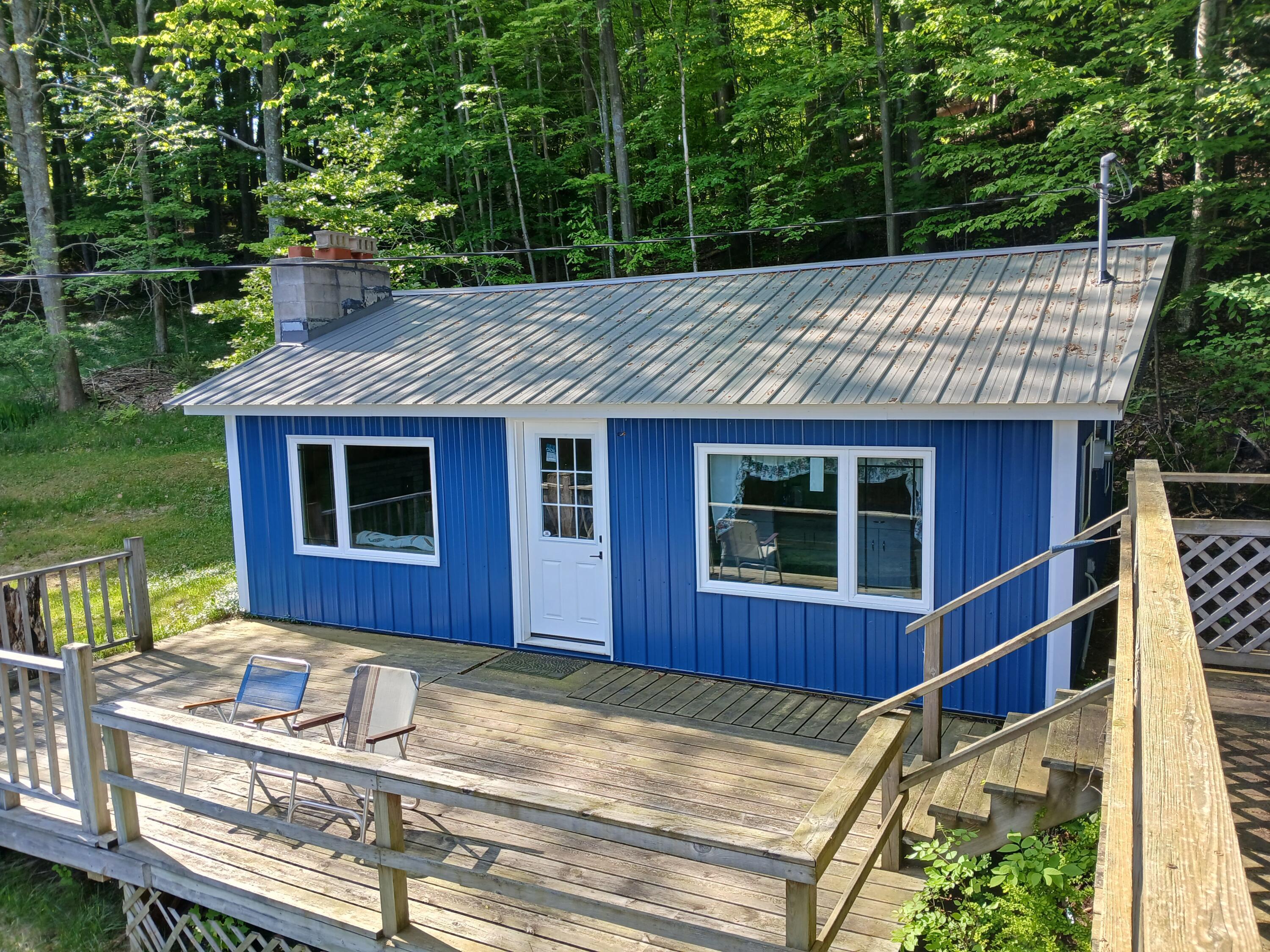 Image 3: 6149 N Logger's Lane