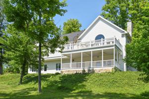 4824 Knoll Court