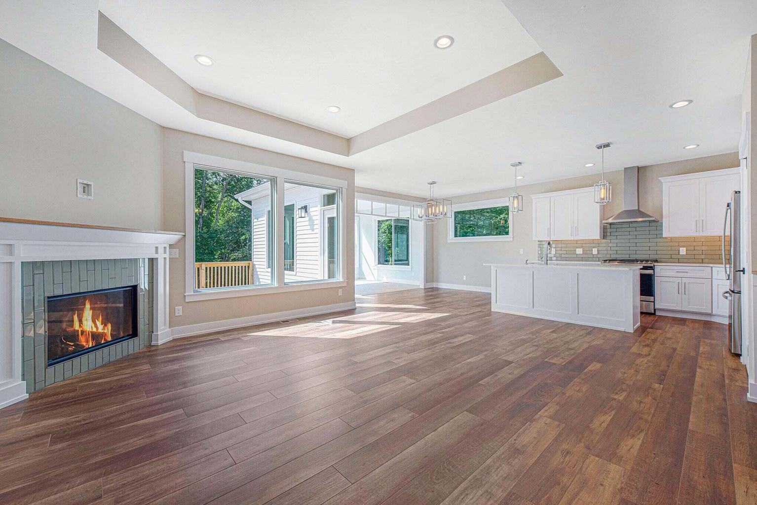 Image 2: Living Area and Kitchen View
