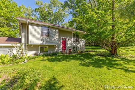 1027 Blue Star Highway