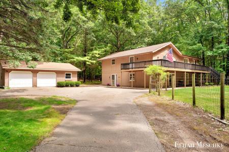 1160 Scenic Drive