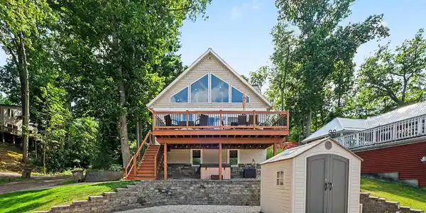 12375 Woodland Park Drive NE