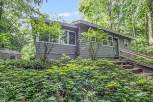 2434 Cardinal Lane