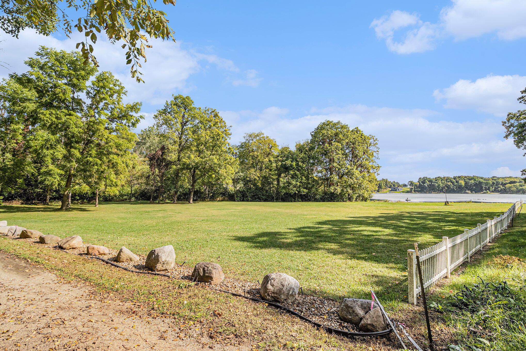 Image 1: 022_12372bidelman_42_561