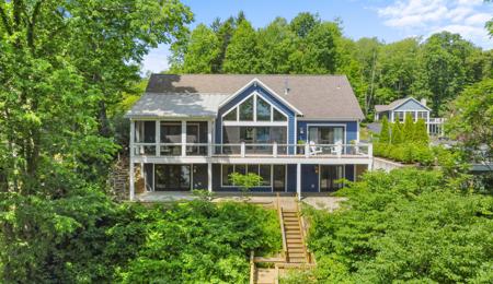 11087 Lake Shore Drive