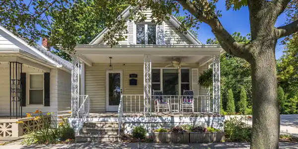 Image 2: front of house