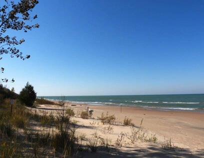 Image 3: cedar-point-beach-2-pe