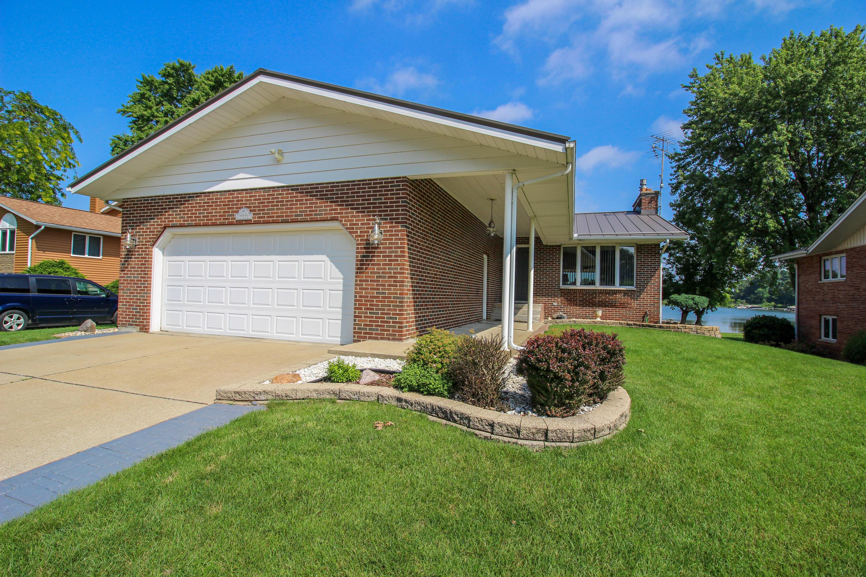 Image 3: Pleasant View-52