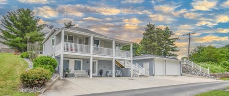 190 Blue Gill Lane